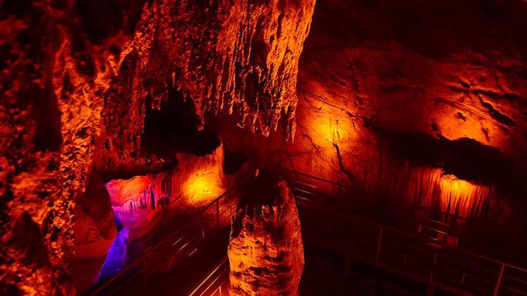 Muğla'da 8.000 Yıllık İncirliin Mağarası Ziyarete Açıldı