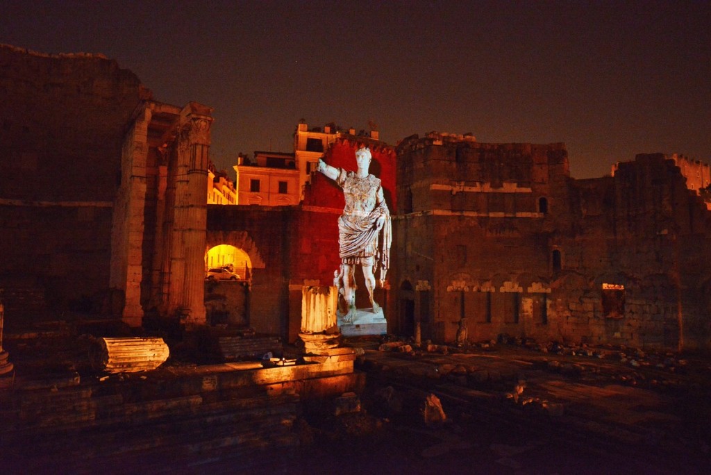 Roma’da Sezar’ın ve Augustus’un Forumu, Her Gece Canlanıyor