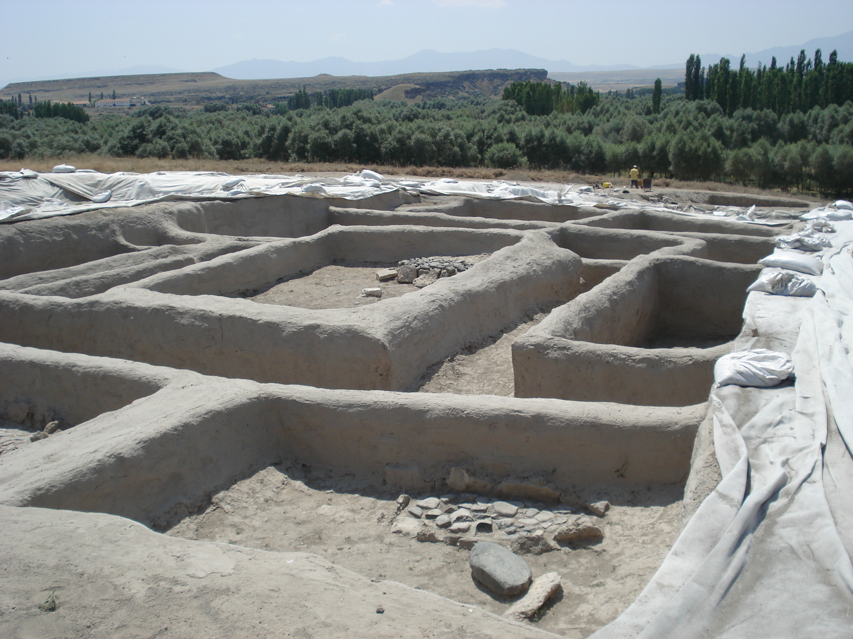 Kapadokya’nın En Eski Yerleşimi Aşıklı Höyük’te Kazılar Devam Ediyor