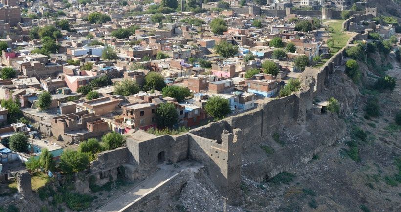 Unesco Listesi’ndeki Diyarbakır Surları Çatışmalarda Zarar Gördü