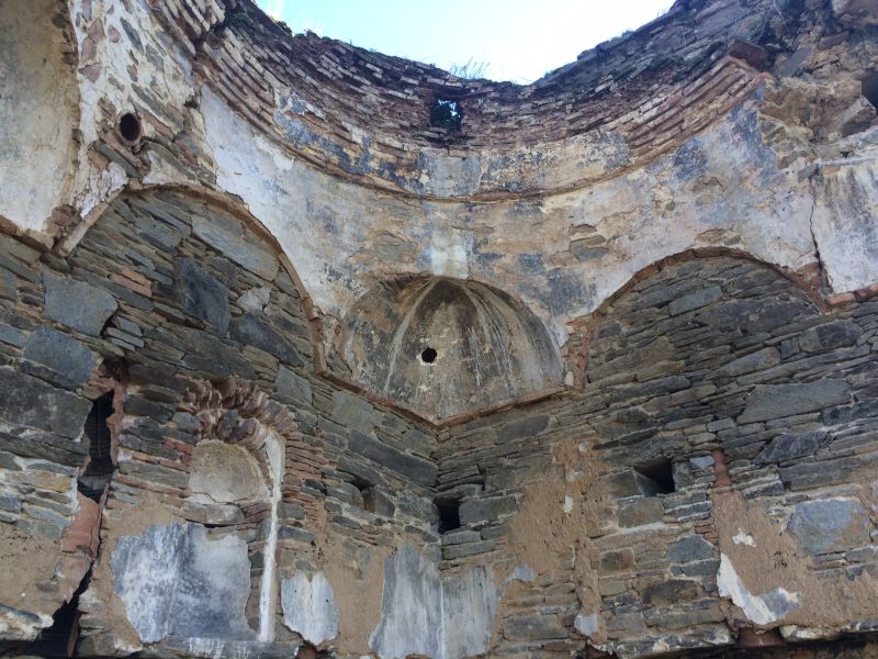 Aydın’daki Tarihi Arpaz Kalesi Bakımsızlıktan Yıkılmak Üzere
