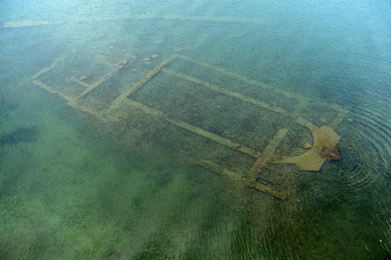 Iznik Gölü’ndeki 1500 Yıllık Bazilikada Bronz Sikkeler Bulundu