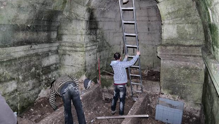 Kütahya'da 2.000 Yıllık Mezar Odası Bulundu