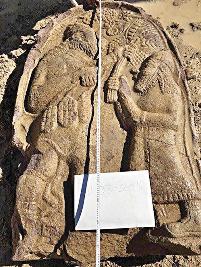 konya'da satıldığı iddia edilen 2700 yıllık stel