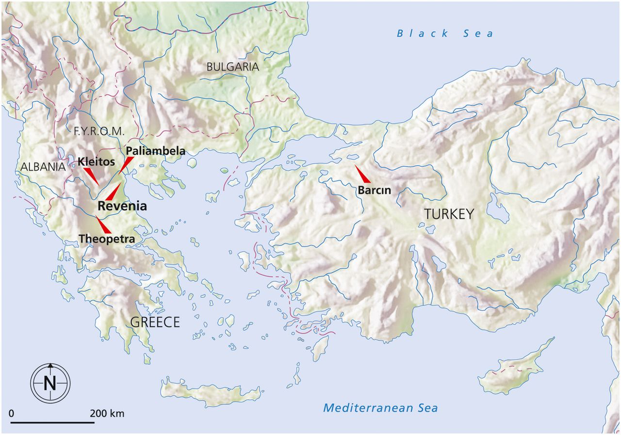 Yunanistan ve Türkiye'de araştırılan arkeolojik yerler. 