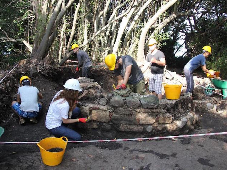 Kazıların Sürdüğü Giresun Adası'nda Arkeoloji Ekibi Mahsur Kaldı