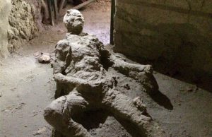 Pompeii’de ‘Mastürbasyon Yapan Adam’ın Gerçek Hikayesi Ne?