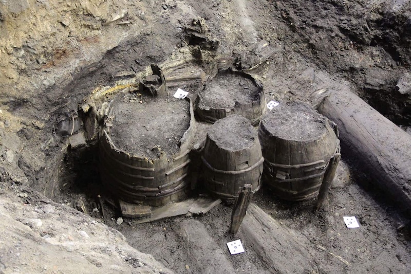 Norveç’teki İnşaatta 400 Yıllık Büyük Fıçılar Bulundu